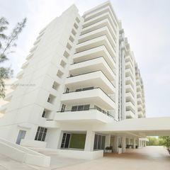 3200 Collins Ave 12-8, Miami Beach, FL 33140