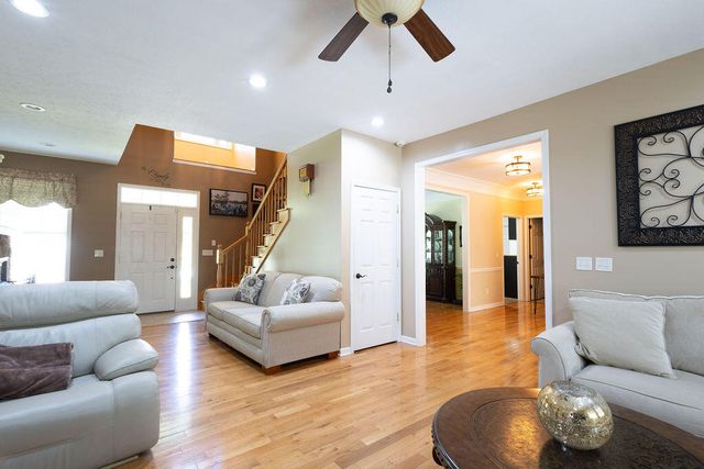 135 Arrowhead Drive, Morehead, KY 40351