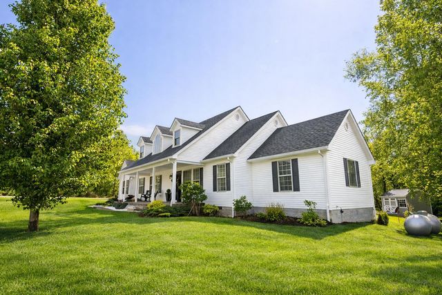 135 Arrowhead Drive, Morehead, KY 40351