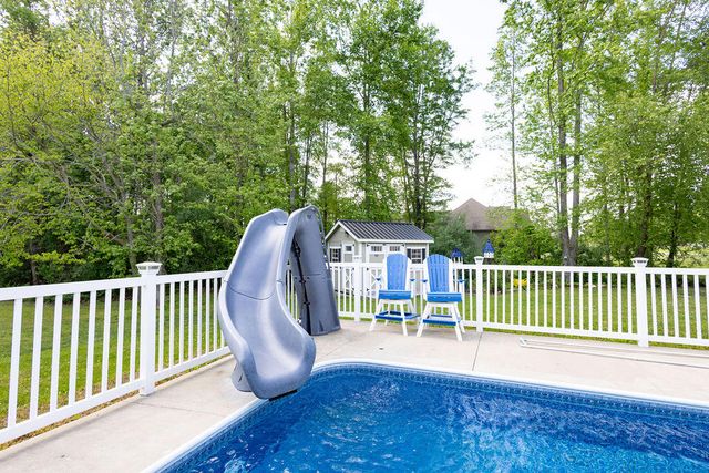 135 Arrowhead Drive, Morehead, KY 40351