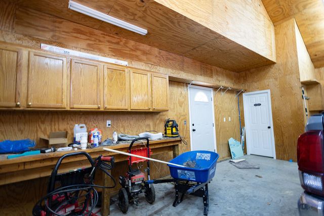 135 Arrowhead Drive, Morehead, KY 40351