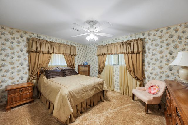 502 Dan Street, East Bernard, TX 77435