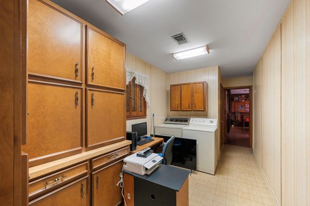 502 Dan Street, East Bernard, TX 77435