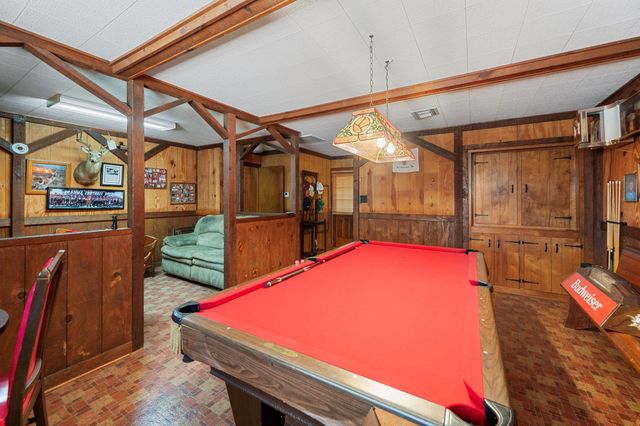 502 Dan Street, East Bernard, TX 77435