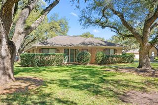 502 Dan Street, East Bernard, TX 77435