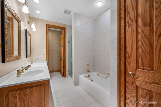 2917 Fox Knoll Court, Johnsburg, IL 60051