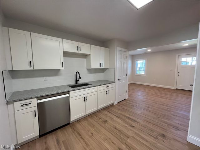 13325 Carrington Avenue, Cleveland, OH 44135