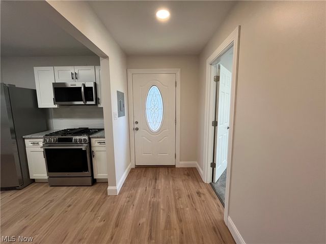 13325 Carrington Avenue, Cleveland, OH 44135