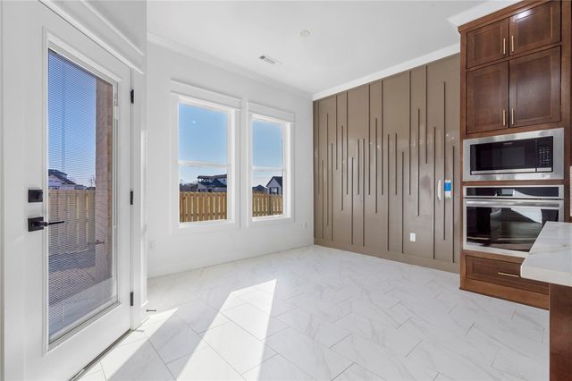 431 Hedge Drive, Centerton, AR 72719