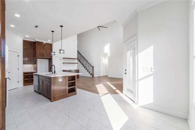 431 Hedge Drive, Centerton, AR 72719