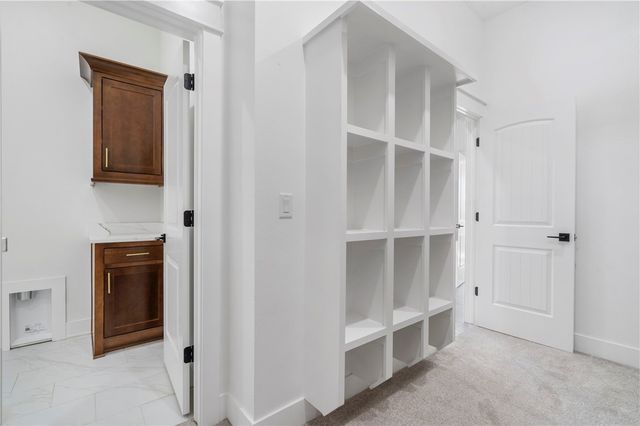 431 Hedge Drive, Centerton, AR 72719