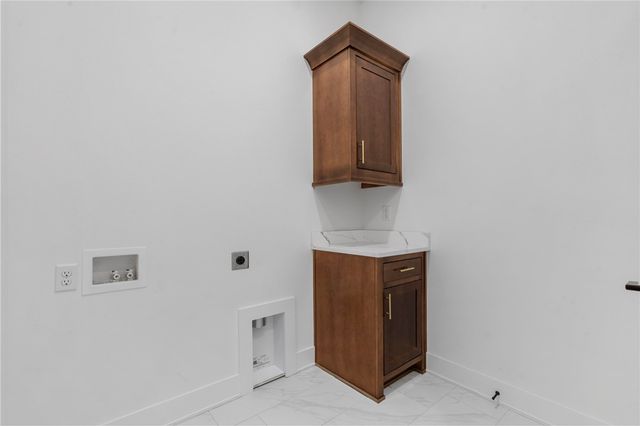 431 Hedge Drive, Centerton, AR 72719