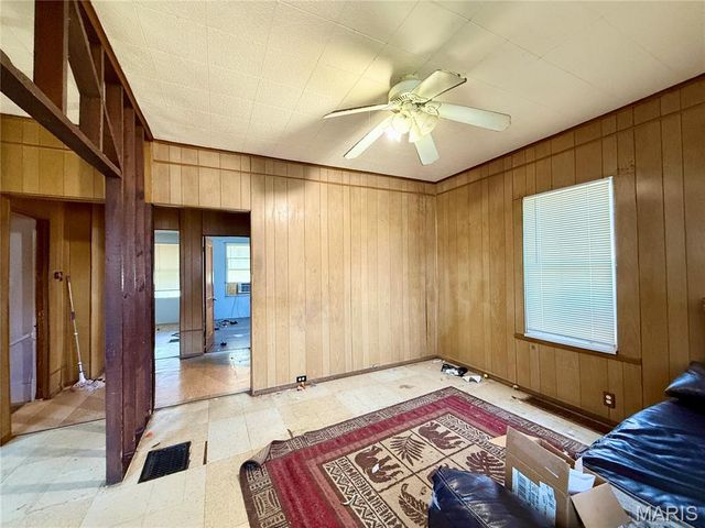 5819 Helen Avenue, Jennings, MO 63136