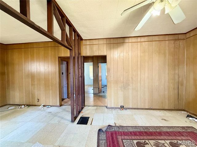 5819 Helen Avenue, Jennings, MO 63136