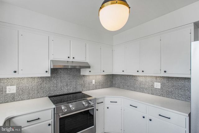 1216 SOPHIA ST, Fredericksburg, VA 22401