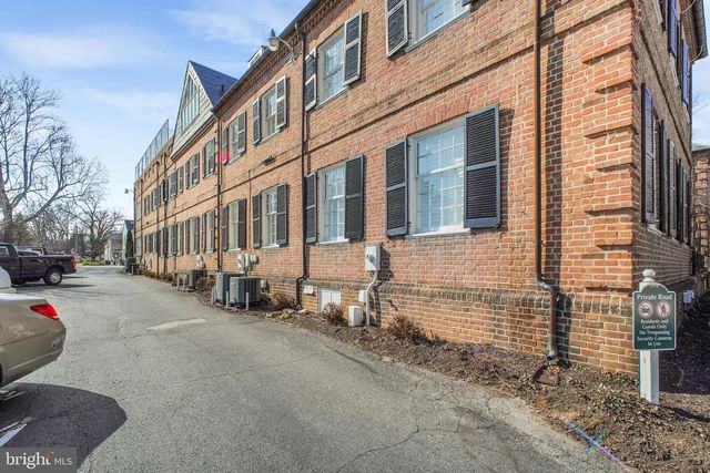 1216 SOPHIA ST, Fredericksburg, VA 22401