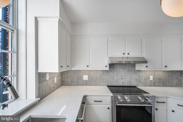 1216 SOPHIA ST, Fredericksburg, VA 22401