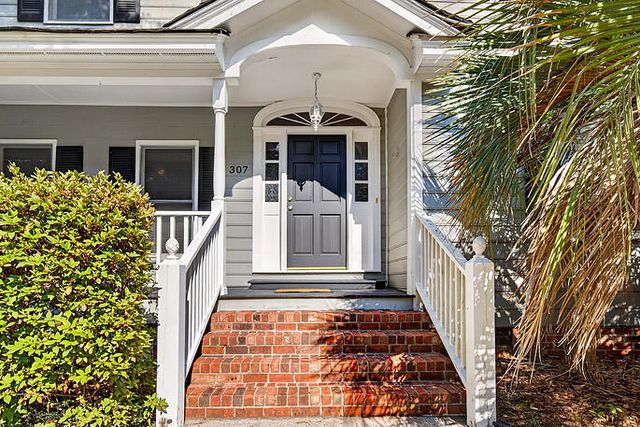 307 Mcdougal Circle, Summerville, SC 29483