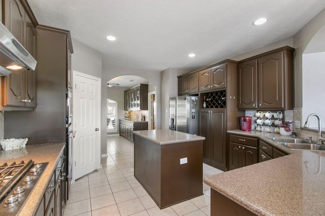 16215 Zinnia Drive, Houston, TX 77095