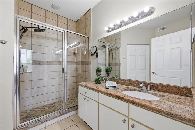 9256 LAKE CHASE ISLAND WAY, Tampa, FL 33626