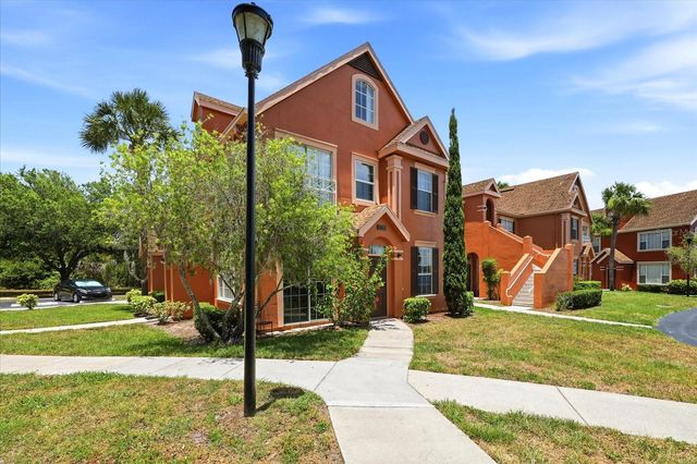 9256 LAKE CHASE ISLAND WAY, Tampa, FL 33626