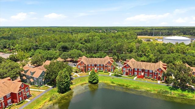 9256 LAKE CHASE ISLAND WAY, Tampa, FL 33626