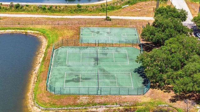 9256 LAKE CHASE ISLAND WAY, Tampa, FL 33626