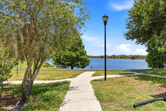 9256 LAKE CHASE ISLAND WAY, Tampa, FL 33626