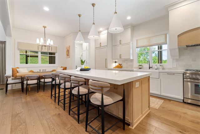 119 Century Oak Dr, Franklin, TN 37069