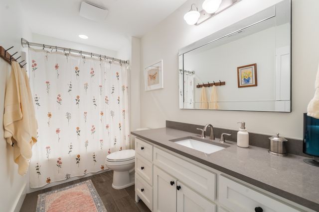 119 Century Oak Dr, Franklin, TN 37069