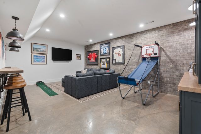 119 Century Oak Dr, Franklin, TN 37069