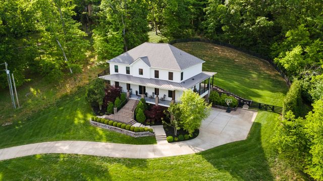119 Century Oak Dr, Franklin, TN 37069