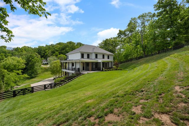 119 Century Oak Dr, Franklin, TN 37069