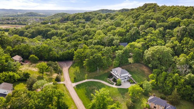 119 Century Oak Dr, Franklin, TN 37069