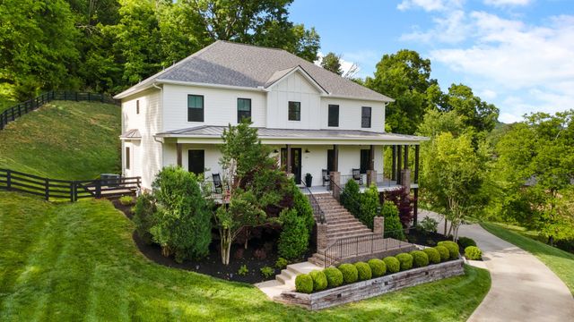 119 Century Oak Dr, Franklin, TN 37069