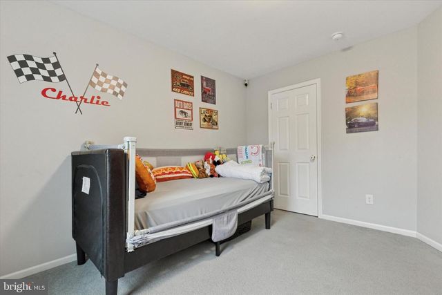 552 CREEKSIDE DR, Souderton, PA 18964