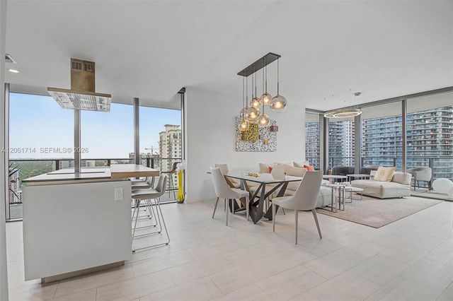 1000 Brickell Plz 2912, Miami, FL 33131