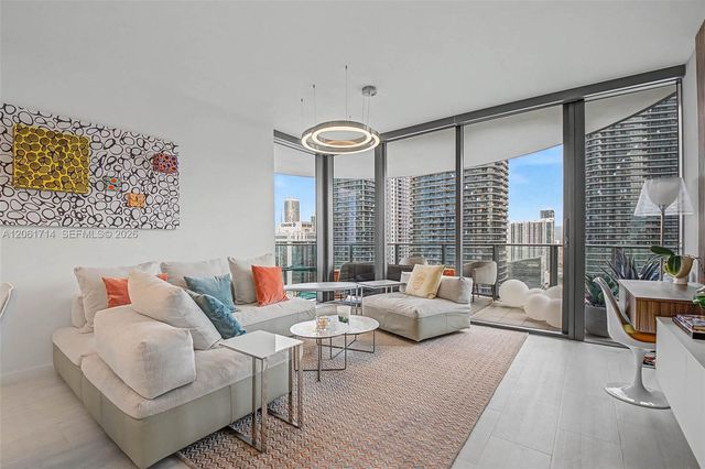 1000 Brickell Plz 2912, Miami, FL 33131