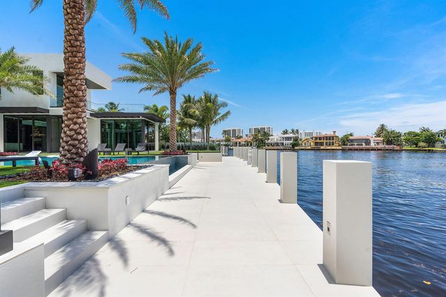 372 E Alexander Palm Road, Boca Raton, FL 33432