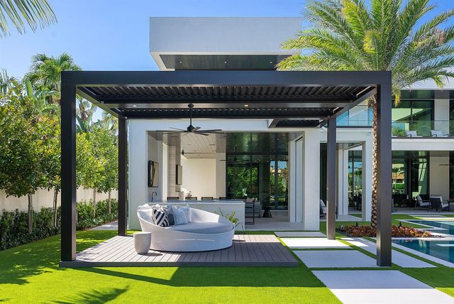 372 E Alexander Palm Road, Boca Raton, FL 33432