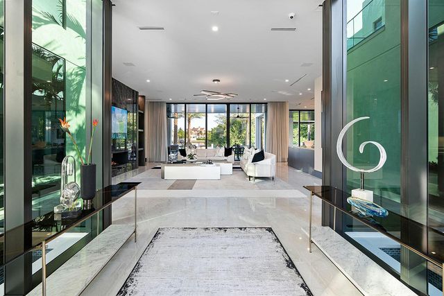 372 E Alexander Palm Road, Boca Raton, FL 33432
