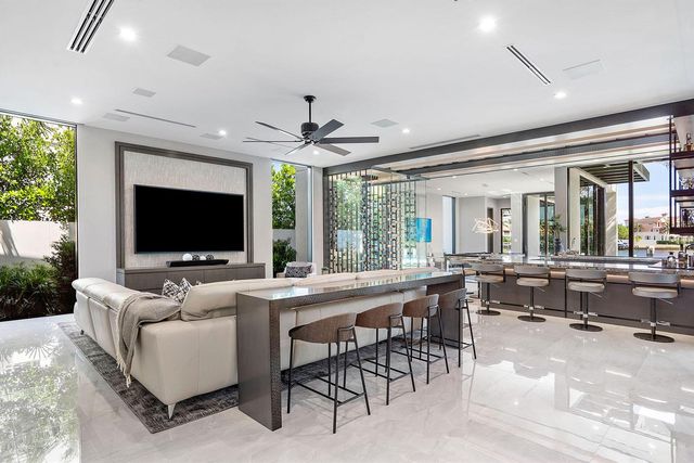 372 E Alexander Palm Road, Boca Raton, FL 33432