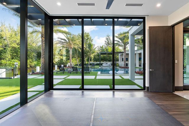 372 E Alexander Palm Road, Boca Raton, FL 33432