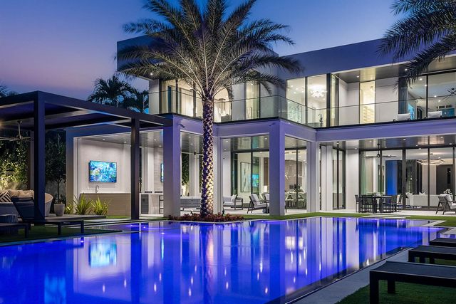 372 E Alexander Palm Road, Boca Raton, FL 33432