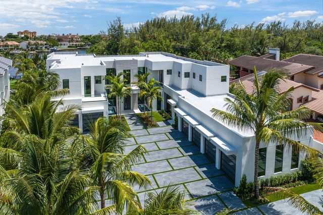 372 E Alexander Palm Road, Boca Raton, FL 33432