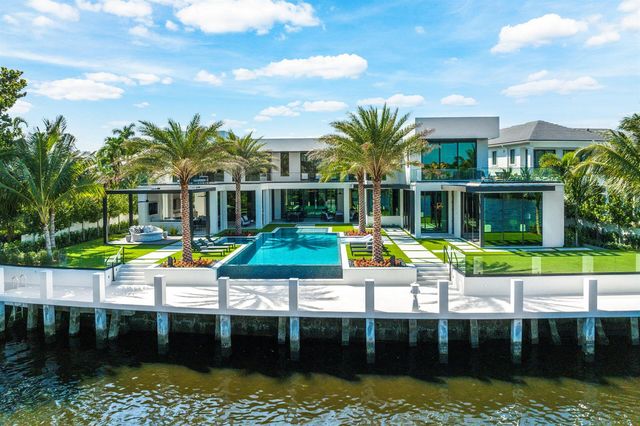 372 E Alexander Palm Road, Boca Raton, FL 33432
