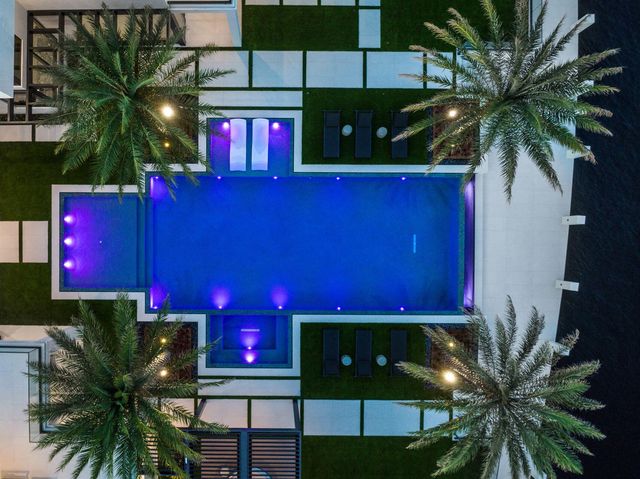372 E Alexander Palm Road, Boca Raton, FL 33432
