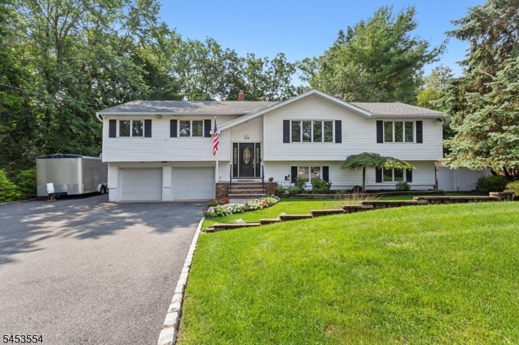 228 Dorothy Dr, North Haledon Boro, NJ 07508 — exterior