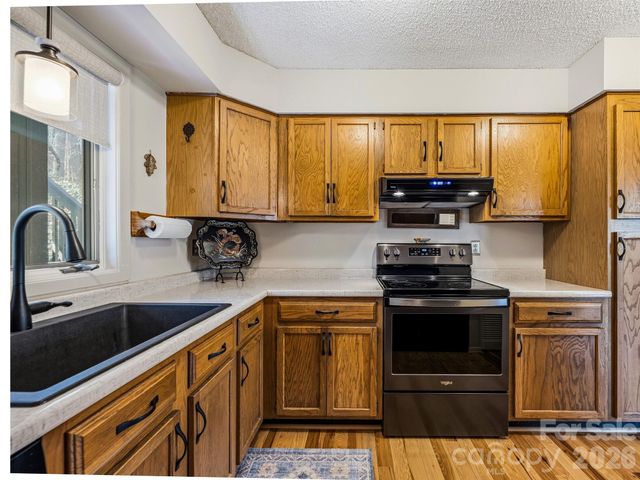 23 Gold Finch Court, Brevard, NC 28712