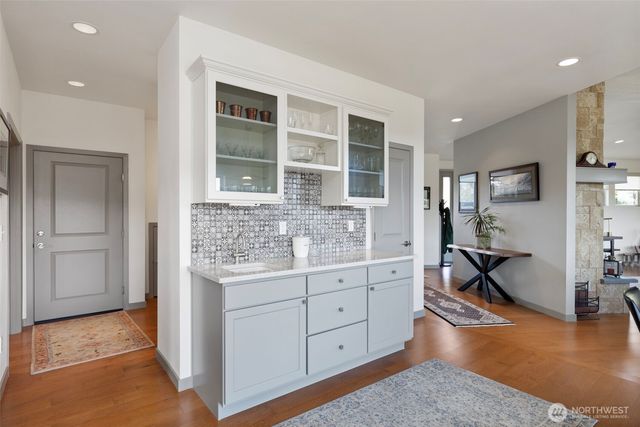 22922 Belvedere Place NE, Kingston, WA 98346